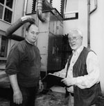 Tischlermeister Schmeltz mit Sohn J&ouml;rg